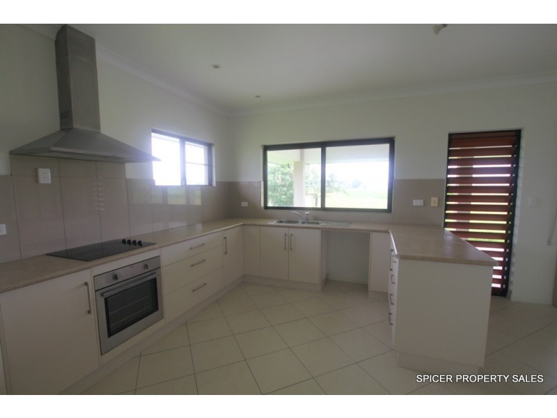 144 Old Tully Road, Birkalla QLD 4854