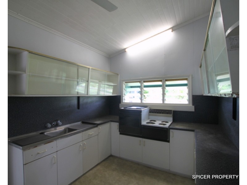5 – 5a Cook Street, Tully QLD 4854