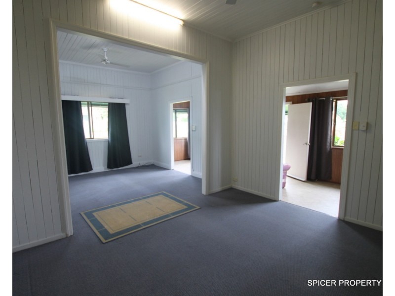 5 – 5a Cook Street, Tully QLD 4854