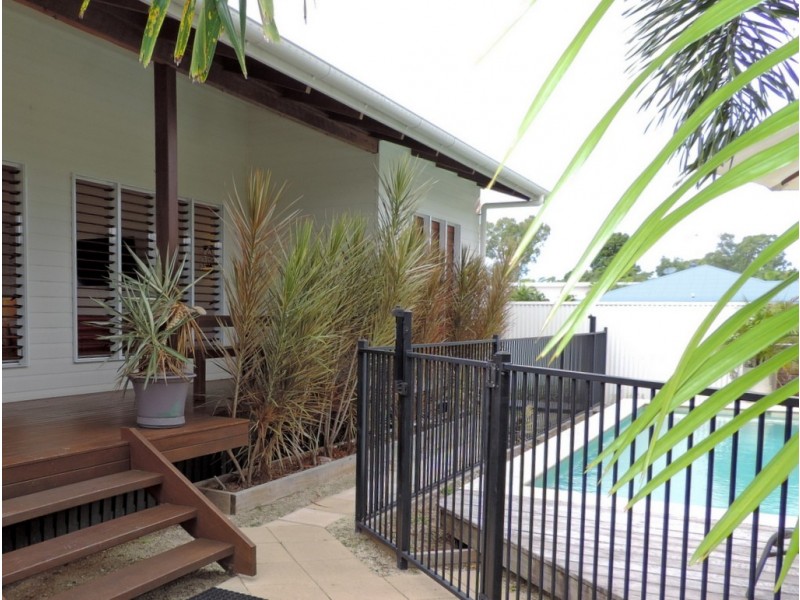 4 Southward Street, Mission Beach QLD 4852