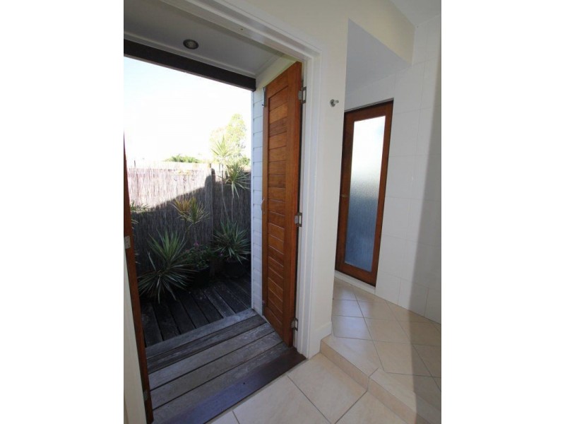 4 Southward Street, Mission Beach QLD 4852
