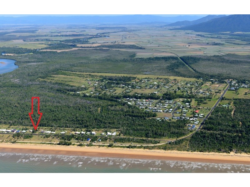 95 Taylor Street, Tully Heads QLD 4854