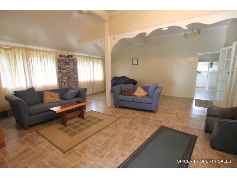 24 Murray Street, Tully QLD 4854