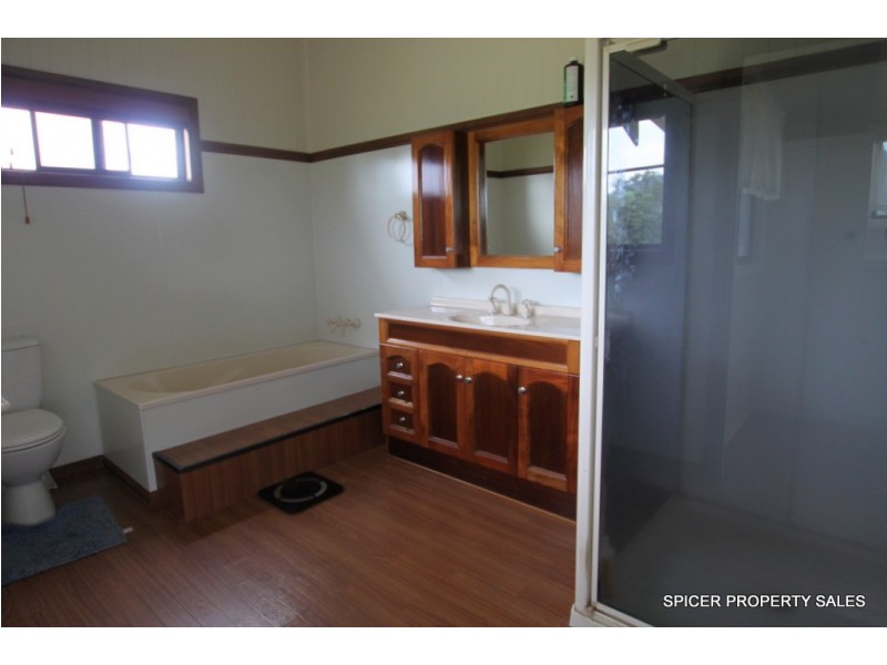 24 Murray Street, Tully QLD 4854