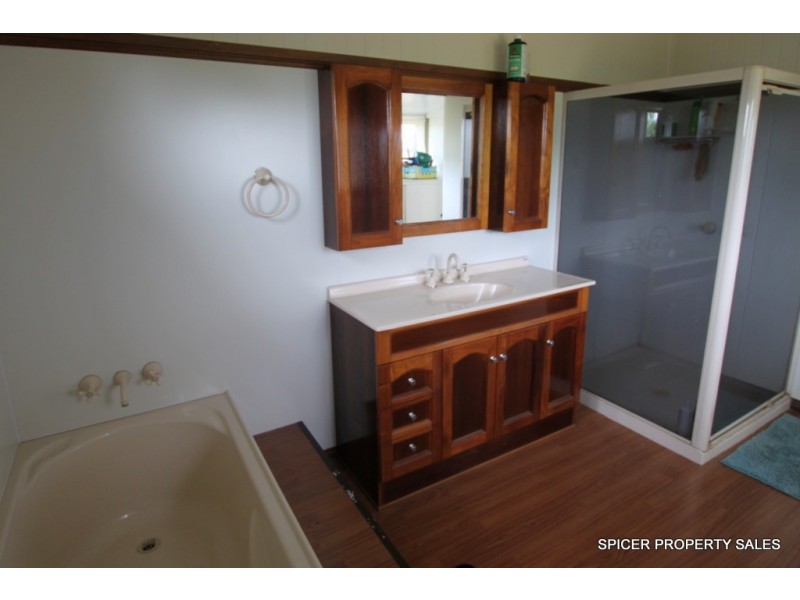 24 Murray Street, Tully QLD 4854