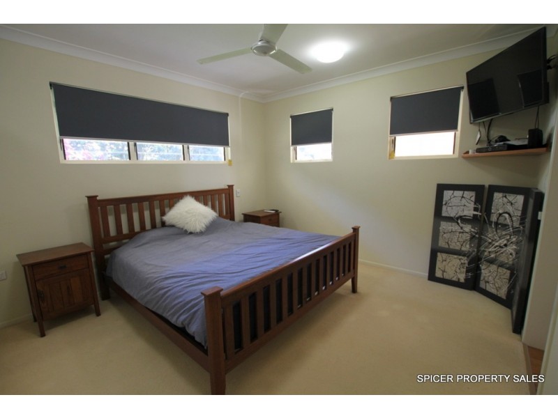 25 Pease Street, Tully QLD 4854