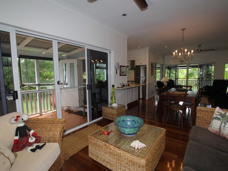 10 Spurwood Close, Wongaling Beach QLD 4852