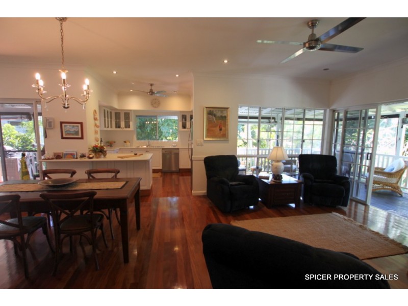 10 Spurwood Close, Wongaling Beach QLD 4852