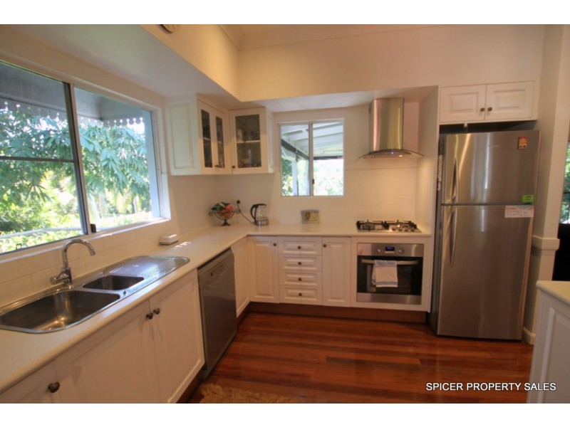 10 Spurwood Close, Wongaling Beach QLD 4852