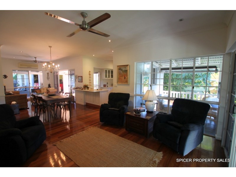 10 Spurwood Close, Wongaling Beach QLD 4852