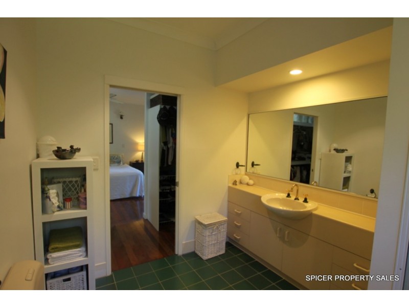 10 Spurwood Close, Wongaling Beach QLD 4852