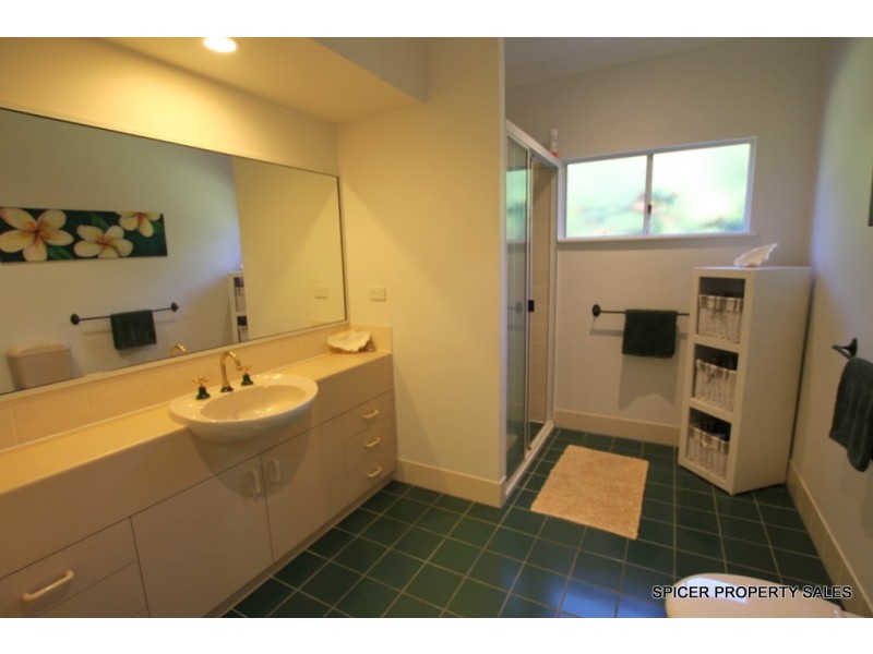 10 Spurwood Close, Wongaling Beach QLD 4852