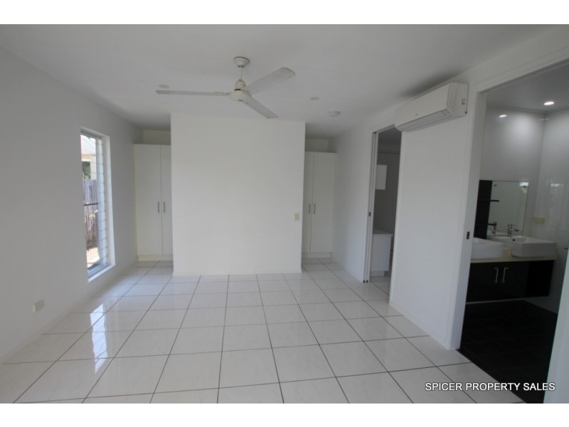 35 Buccaneer Street, South Mission Beach QLD 4852