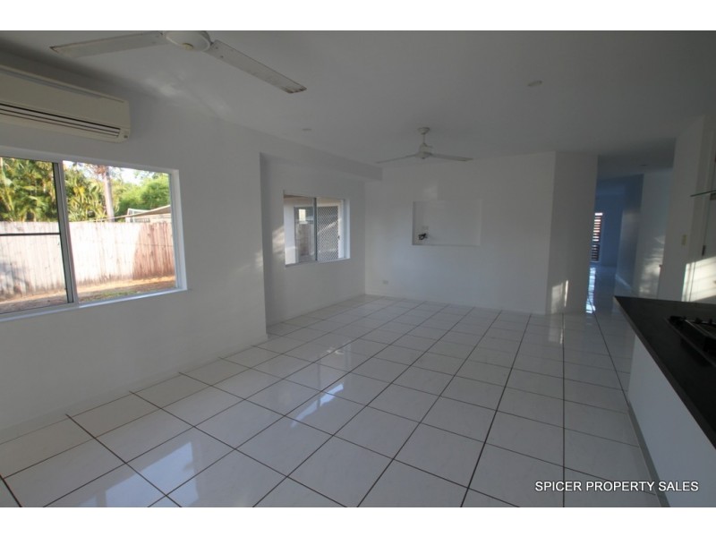 35 Buccaneer Street, South Mission Beach QLD 4852