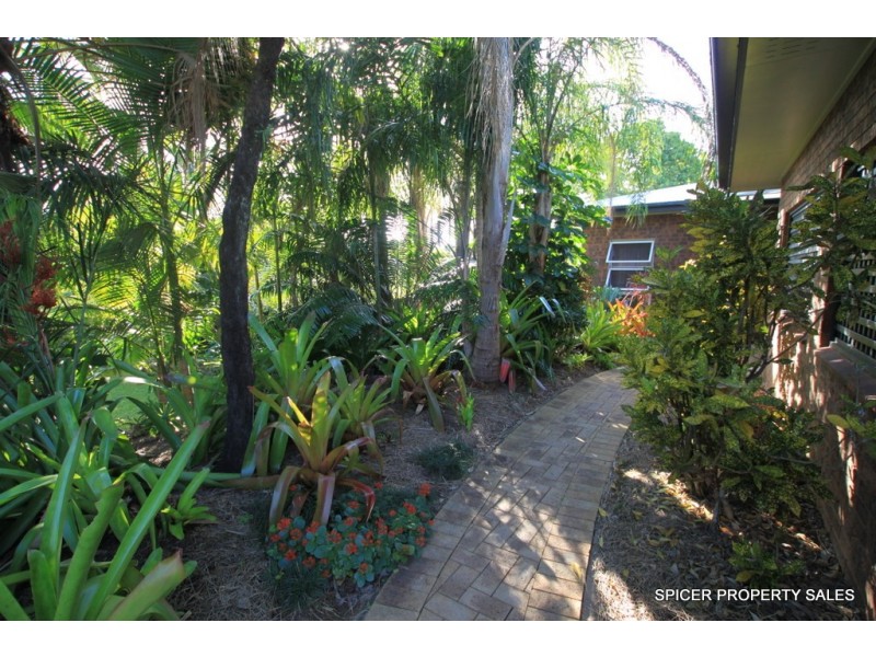 30 Cutten Street, Bingil Bay QLD 4852