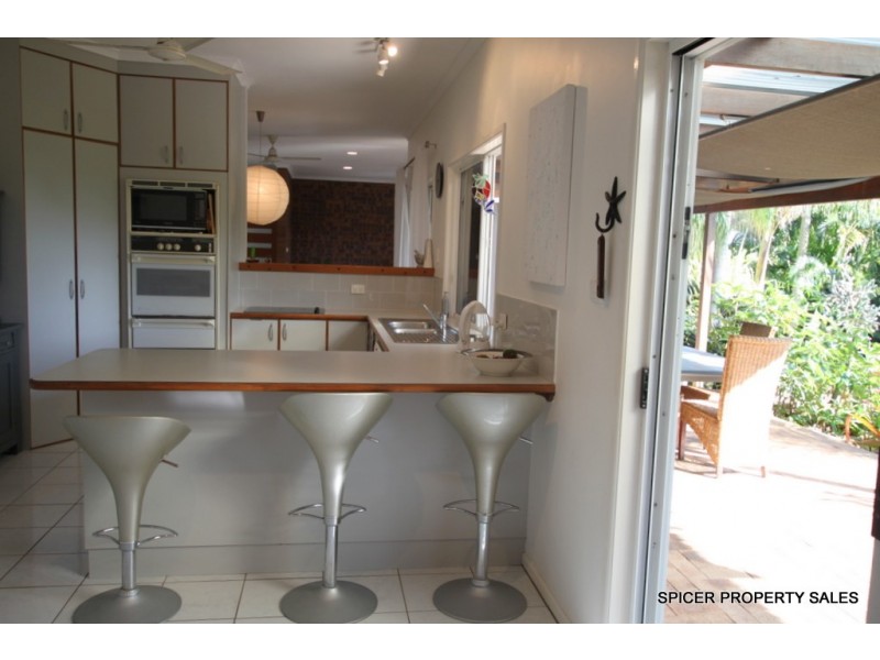 30 Cutten Street, Bingil Bay QLD 4852