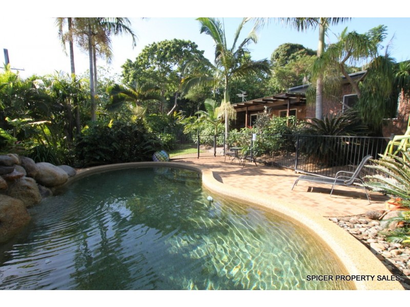 30 Cutten Street, Bingil Bay QLD 4852
