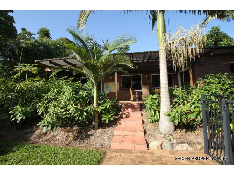 30 Cutten Street, Bingil Bay QLD 4852