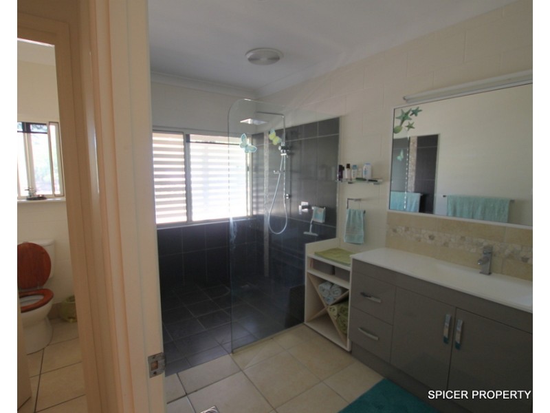 66 Vipiana Drive, Tully Heads QLD 4854