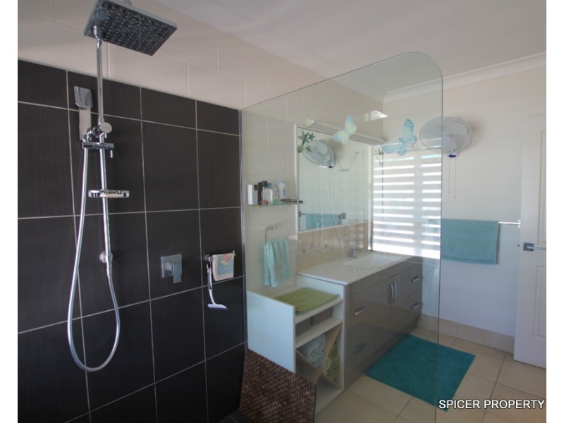 66 Vipiana Drive, Tully Heads QLD 4854