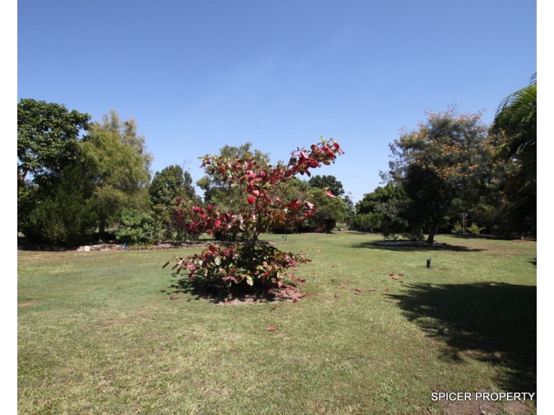 66 Vipiana Drive, Tully Heads QLD 4854
