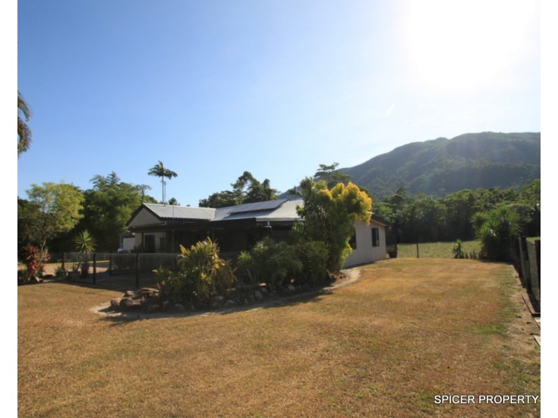 79A Murray Street, Tully QLD 4854