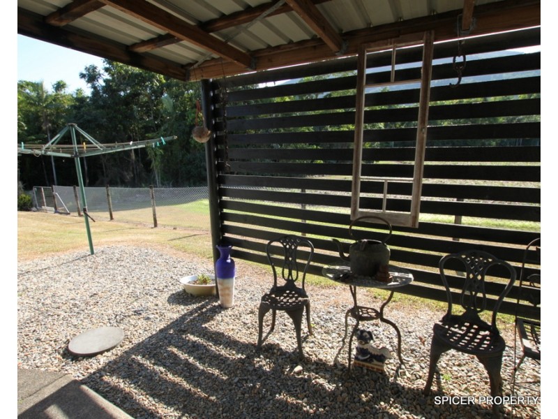 79A Murray Street, Tully QLD 4854