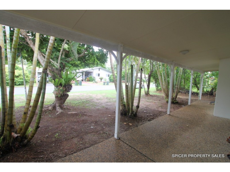 8 Kwila Street, Wongaling Beach QLD 4852