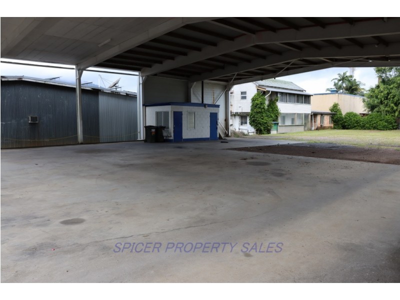 27 Richardson Street, Tully QLD 4854