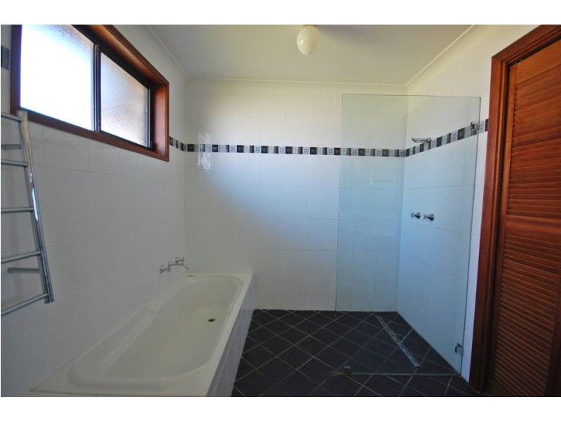 30 Dumaresq Street, Uralla NSW 2358