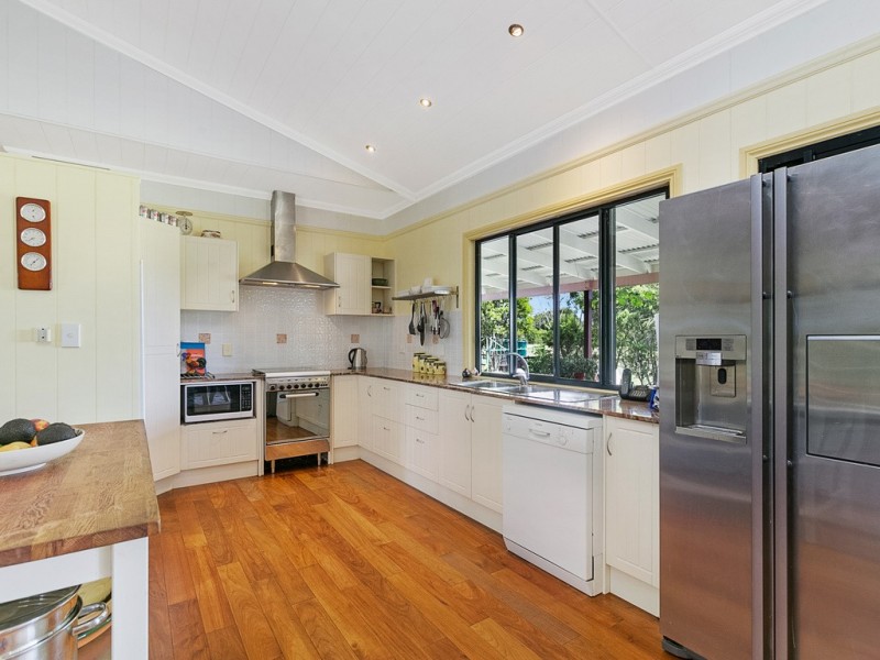 34 Burows Road, Alberton QLD 4207