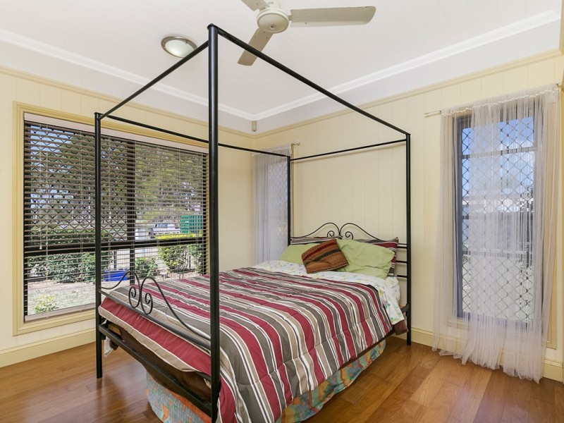 34 Burows Road, Alberton QLD 4207