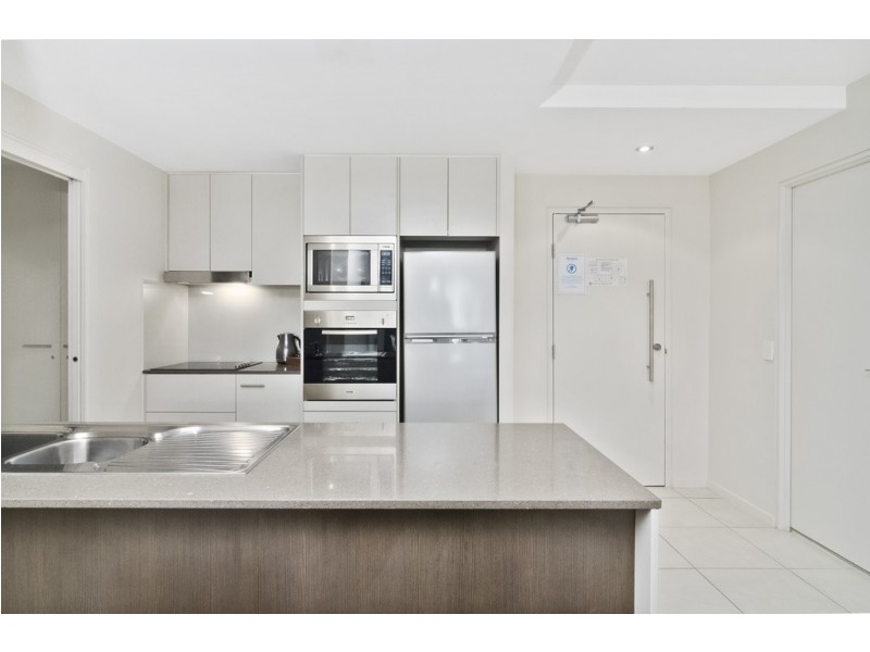 2/2114 Activa way, Hope Island QLD 4212