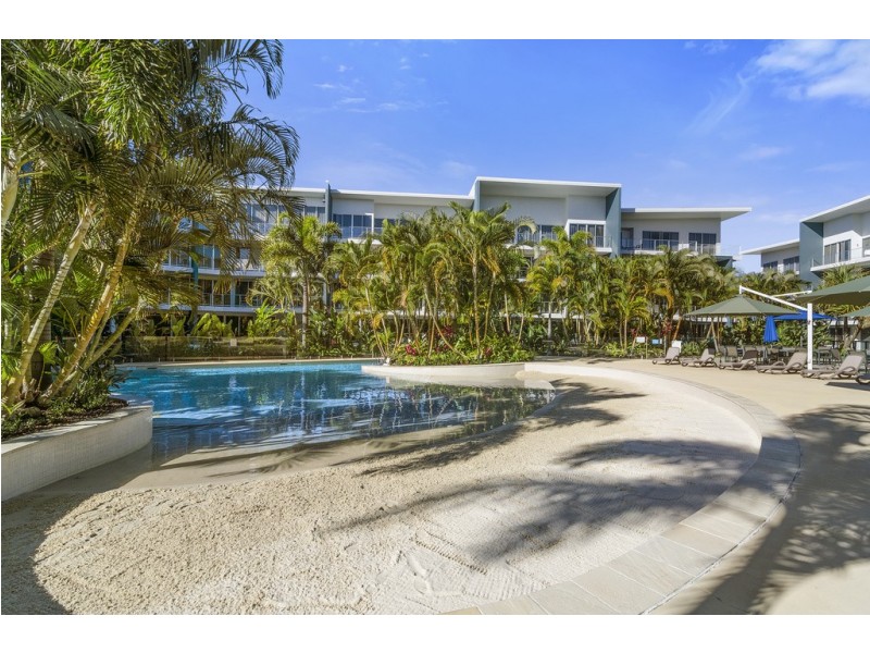 2/2114 Activa way, Hope Island QLD 4212