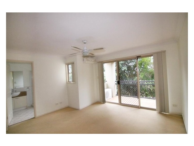12/60 Ancona Street, Carrara QLD 4211
