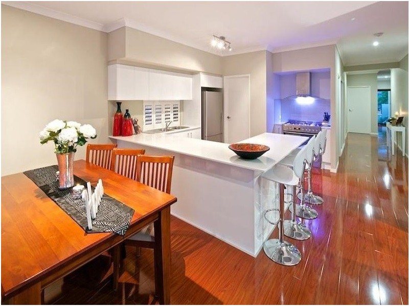 10 South Quay Drive, Biggera Waters QLD 4216