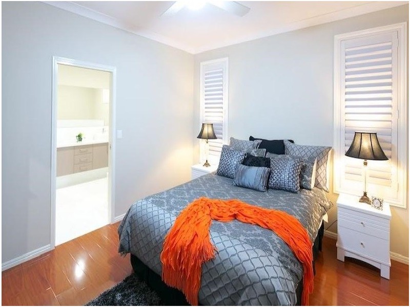 10 South Quay Drive, Biggera Waters QLD 4216