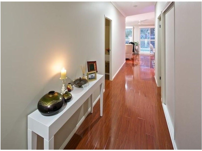 10 South Quay Drive, Biggera Waters QLD 4216
