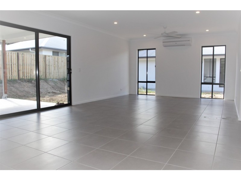 761 Stoneyway, Maudsland QLD 4210