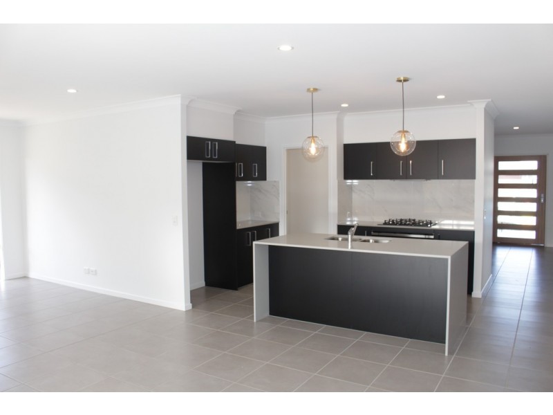 761 Stoneyway, Maudsland QLD 4210