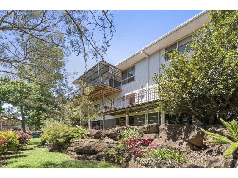 27 Hibiscus Parade, Banora Point NSW 2486