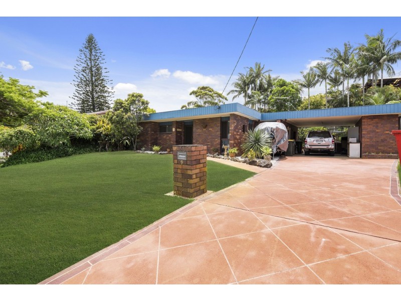 15 Bimbadeen Avenue, Banora Point NSW 2486