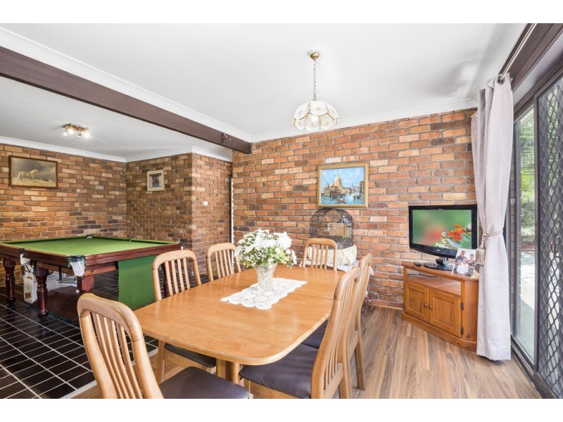 15 Bimbadeen Avenue, Banora Point NSW 2486