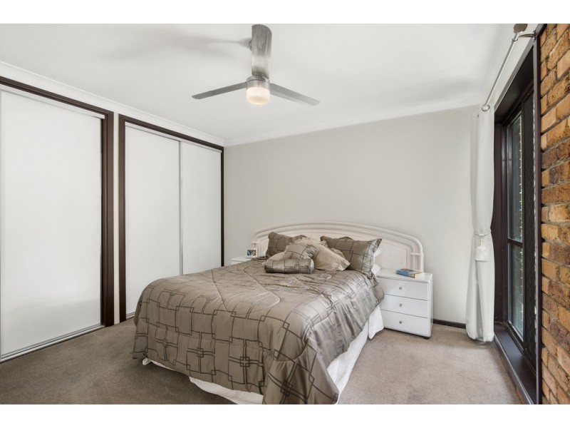 15 Bimbadeen Avenue, Banora Point NSW 2486