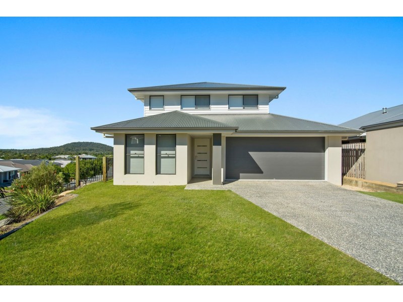 2 Hillstone Crescent, Maudsland QLD 4210