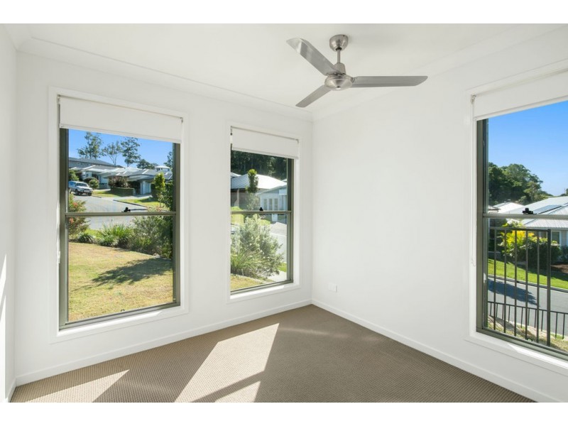 2 Hillstone Crescent, Maudsland QLD 4210