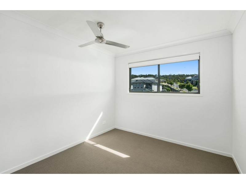 2 Hillstone Crescent, Maudsland QLD 4210