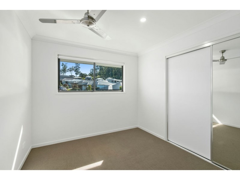 2 Hillstone Crescent, Maudsland QLD 4210