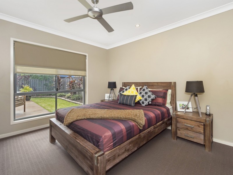 12 Homestead Circuit, Maudsland QLD 4210