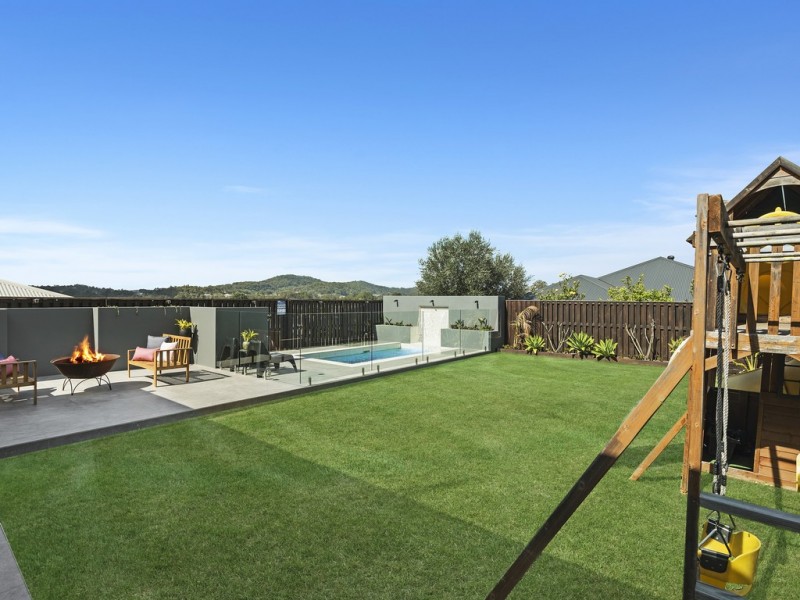 51 Mountain View Parade, Maudsland QLD 4210